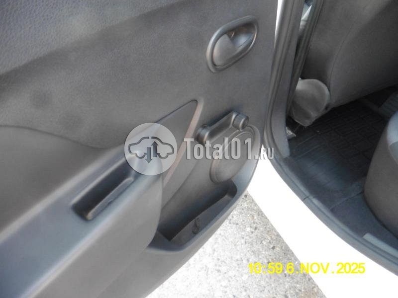 Фото Renault Logan 66