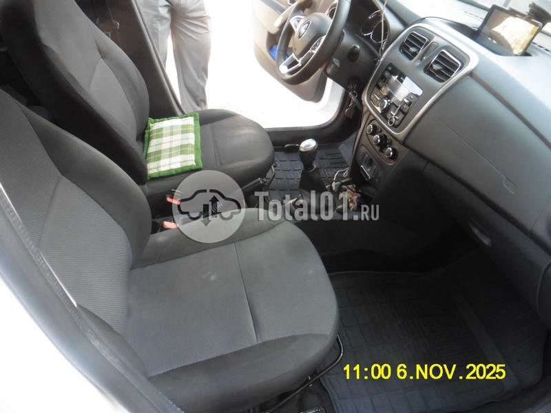 Фото Renault Logan 88