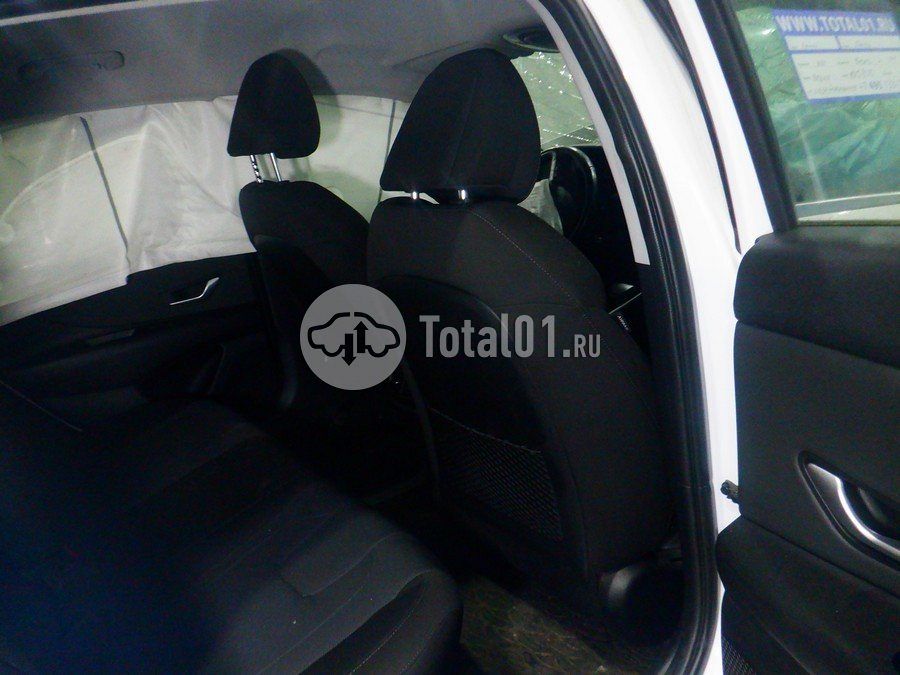 Фото Hyundai Elantra 54