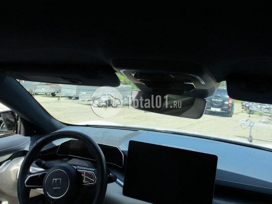 Фото Zeekr 001 38