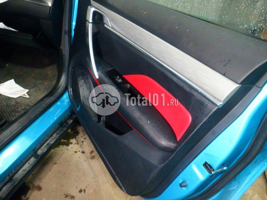 Фото Geely Coolray 22