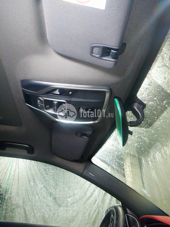 Фото Geely Coolray 38