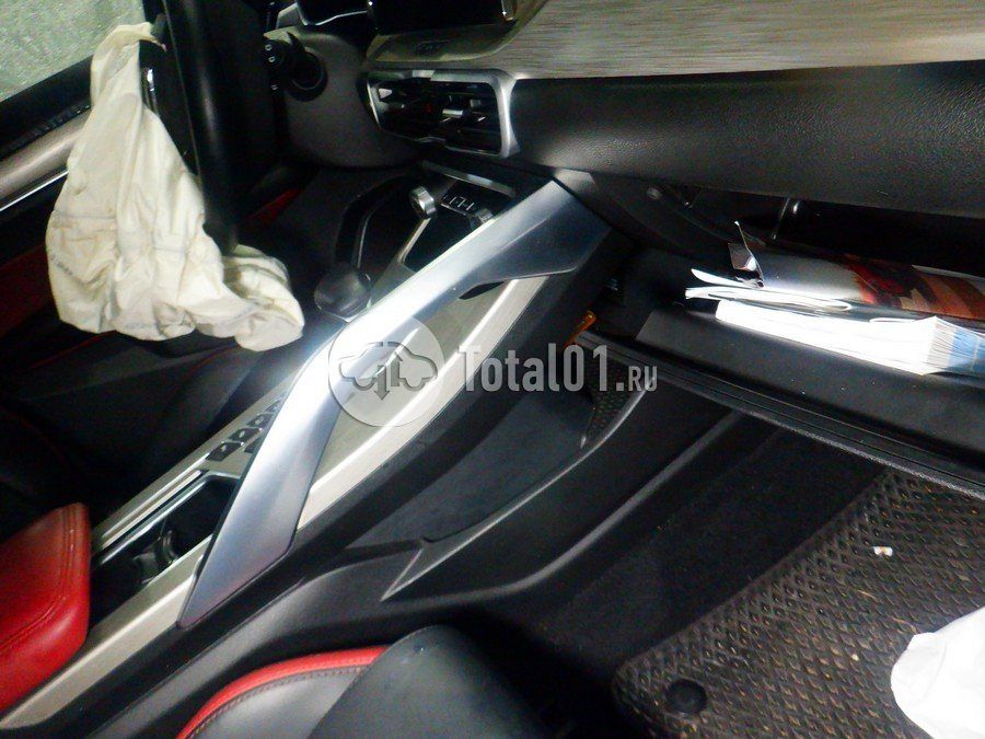 Фото Geely Coolray 44