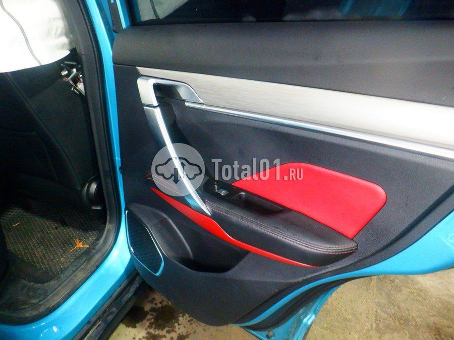 Фото Geely Coolray 48