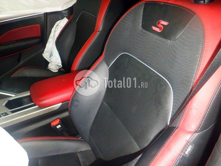 Фото Geely Coolray 90