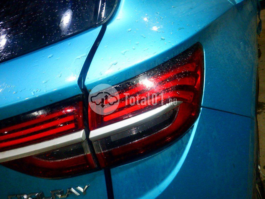 Фото Geely Coolray 156