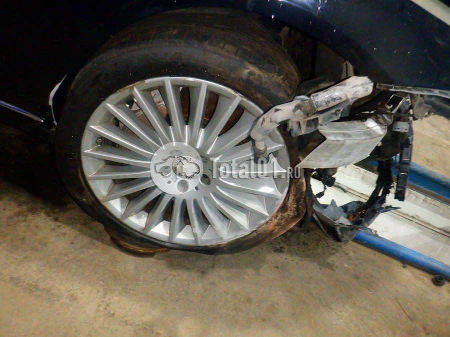 Фото Mercedes-Benz S-класс 108