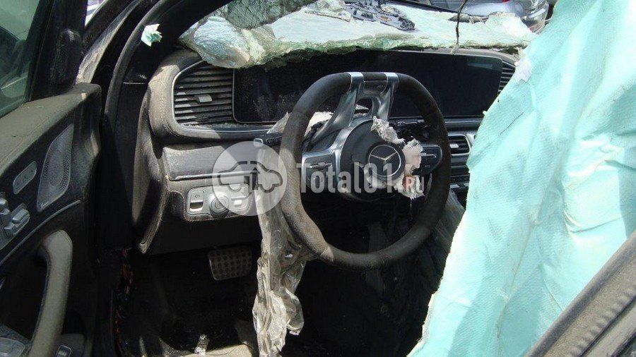 Фото Mercedes-Benz GLE-класс AMG 22