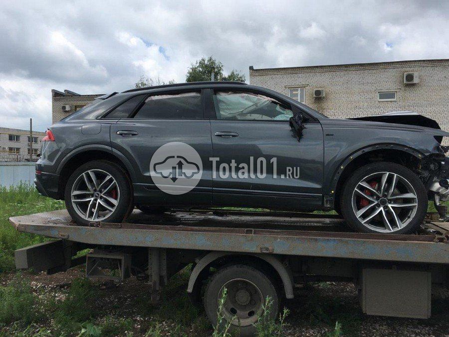 Фото Audi Q8 6