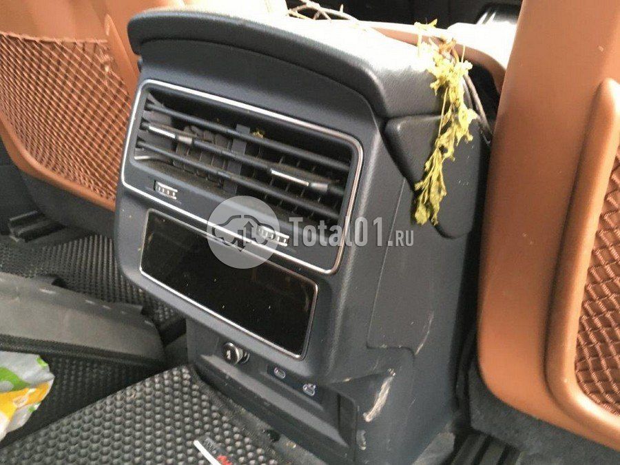 Фото Audi Q8 102