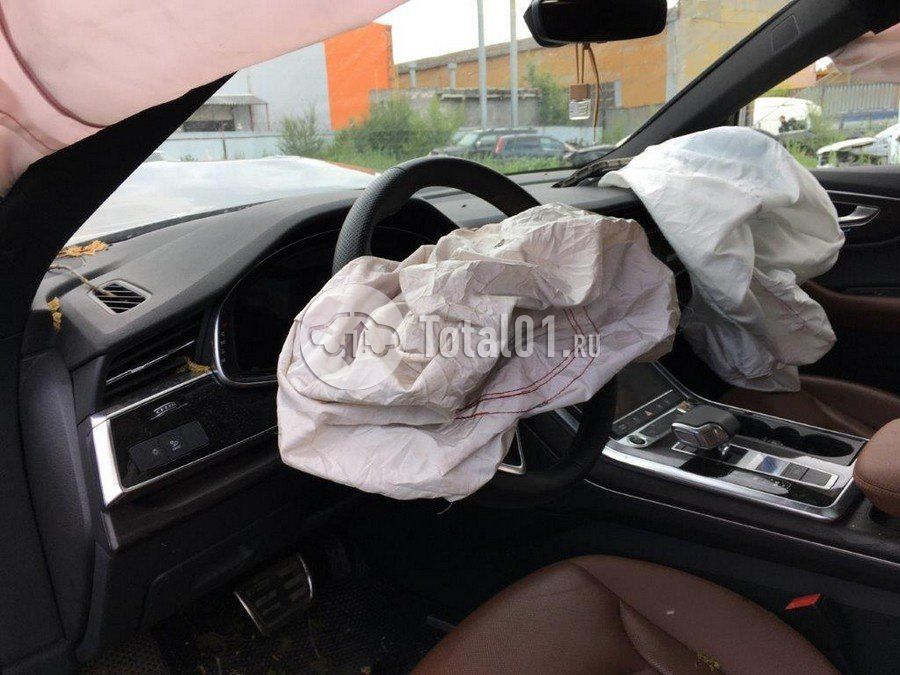 Фото Audi Q8 114