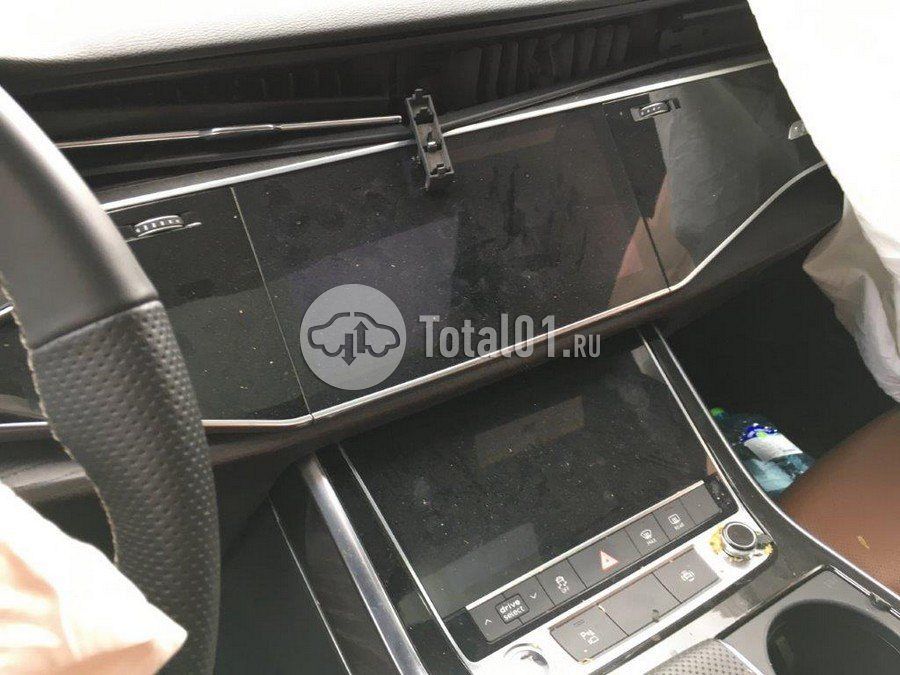 Фото Audi Q8 126