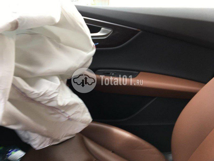 Фото Audi Q8 128