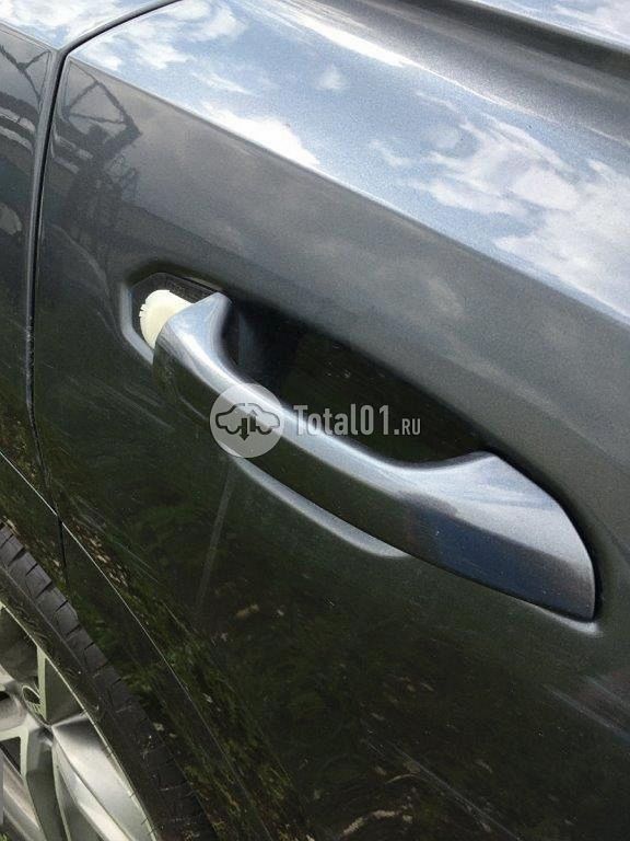 Фото Audi Q8 190