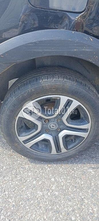 Фото Renault Logan 26