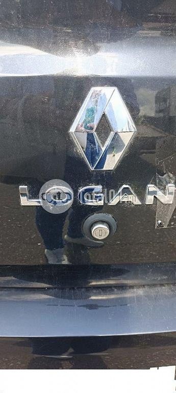 Фото Renault Logan 36