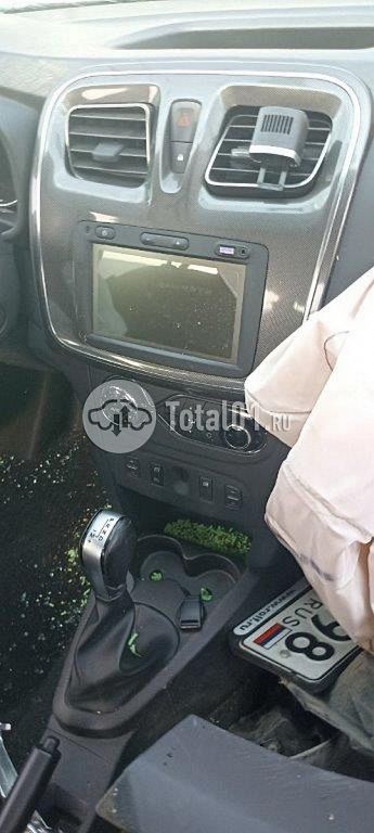 Фото Renault Logan 80