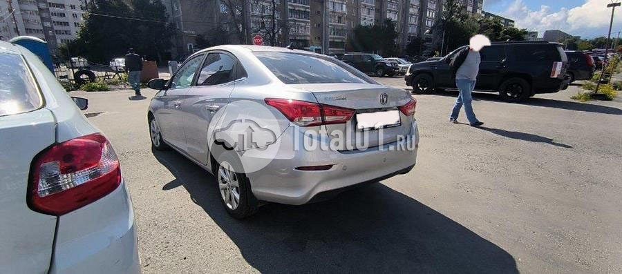 Фото Changan Alsvin 10