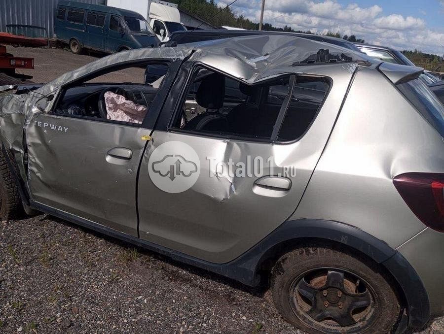 Фото Renault Sandero 18