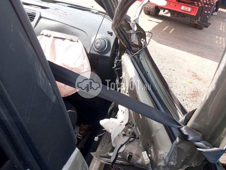 Фото Renault Sandero 36