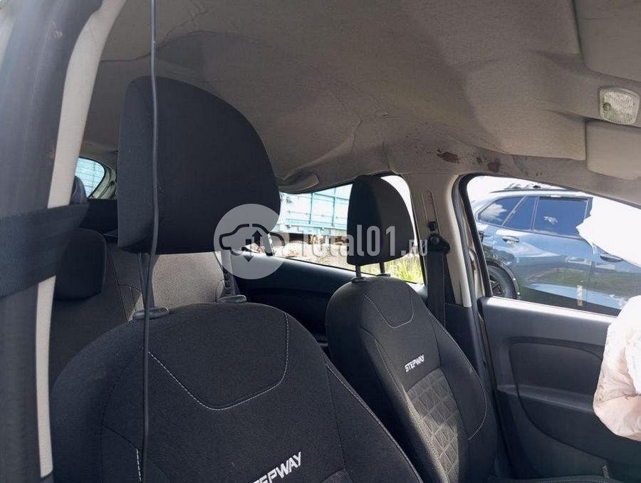 Фото Renault Sandero 42