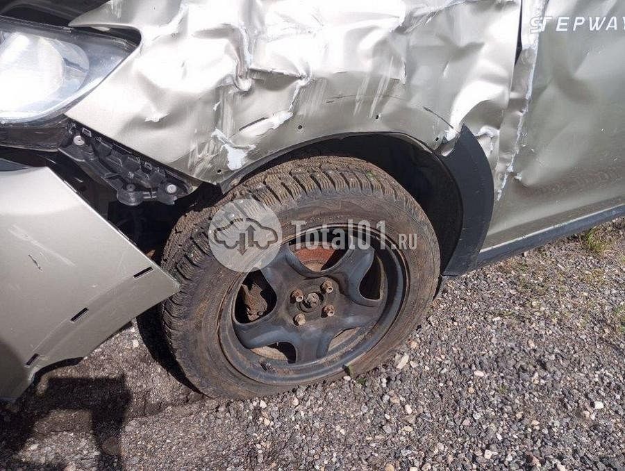 Фото Renault Sandero 90