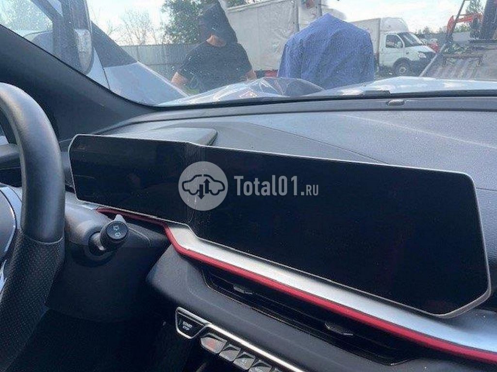 Фото Geely Coolray 28