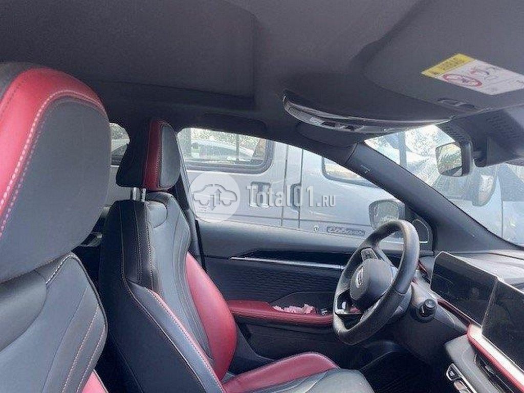 Фото Geely Coolray 30