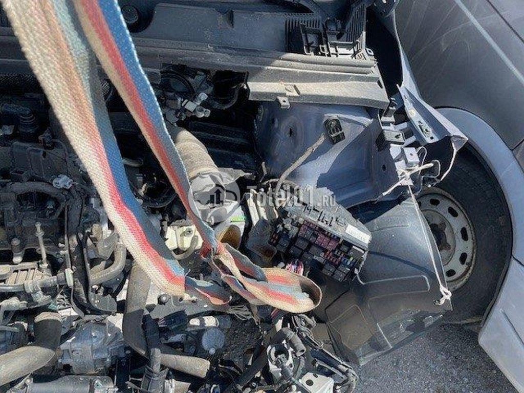 Фото Geely Coolray 42