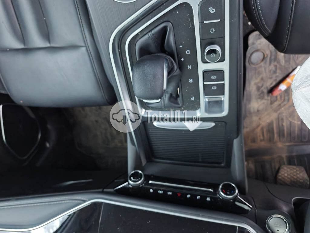 Фото OMODA S5 22