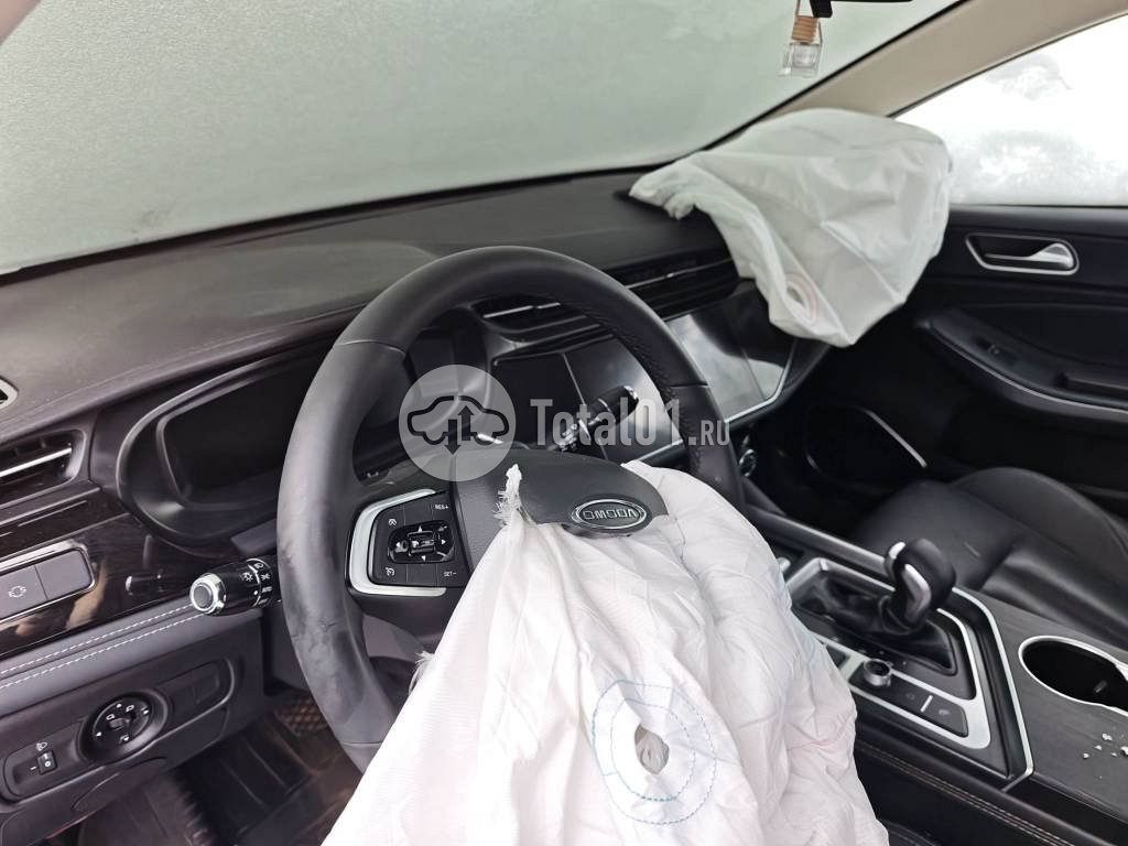 Фото OMODA S5 48