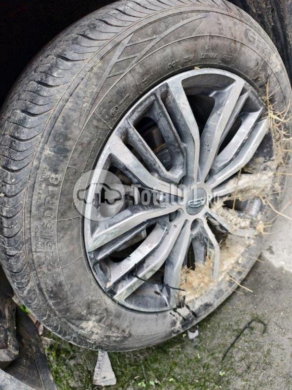 Фото Geely Atlas Pro 18