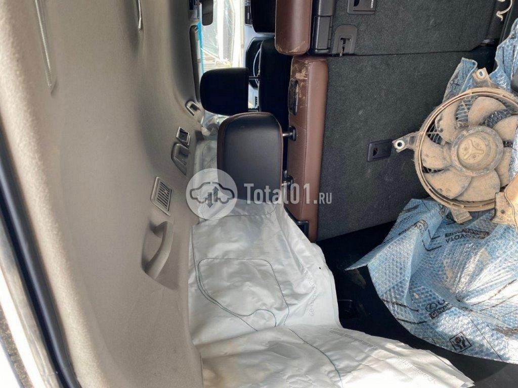 Фото Toyota Land Cruiser 6