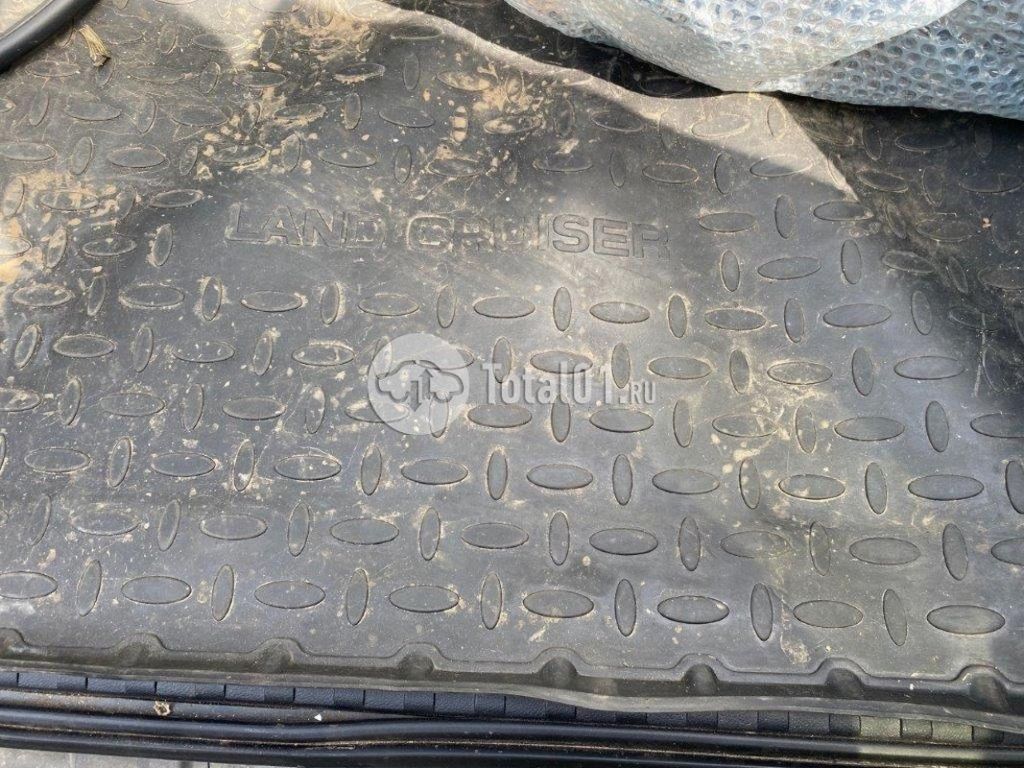 Фото Toyota Land Cruiser 8