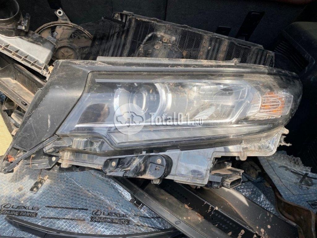 Фото Toyota Land Cruiser 26