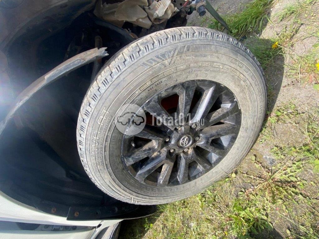 Фото Toyota Land Cruiser 48