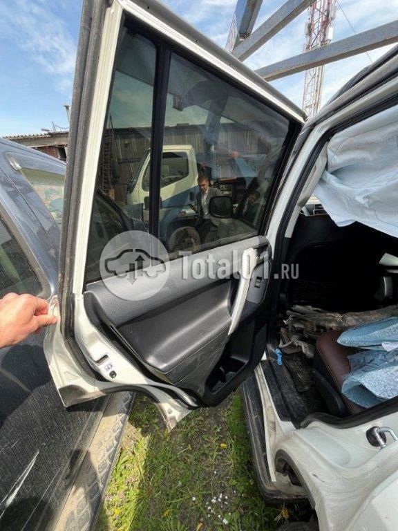 Фото Toyota Land Cruiser 118