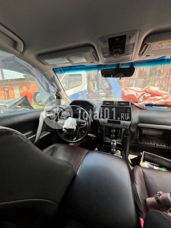 Фото Toyota Land Cruiser 138