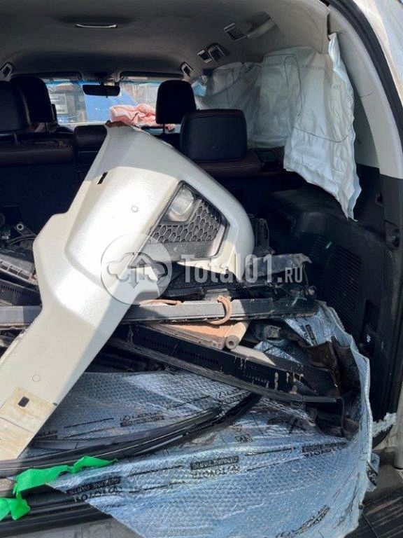 Фото Toyota Land Cruiser 140