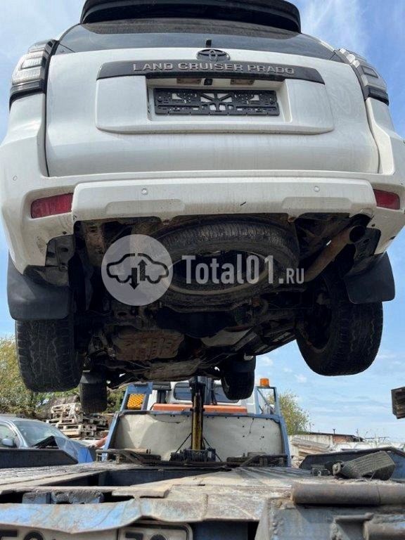 Фото Toyota Land Cruiser 142