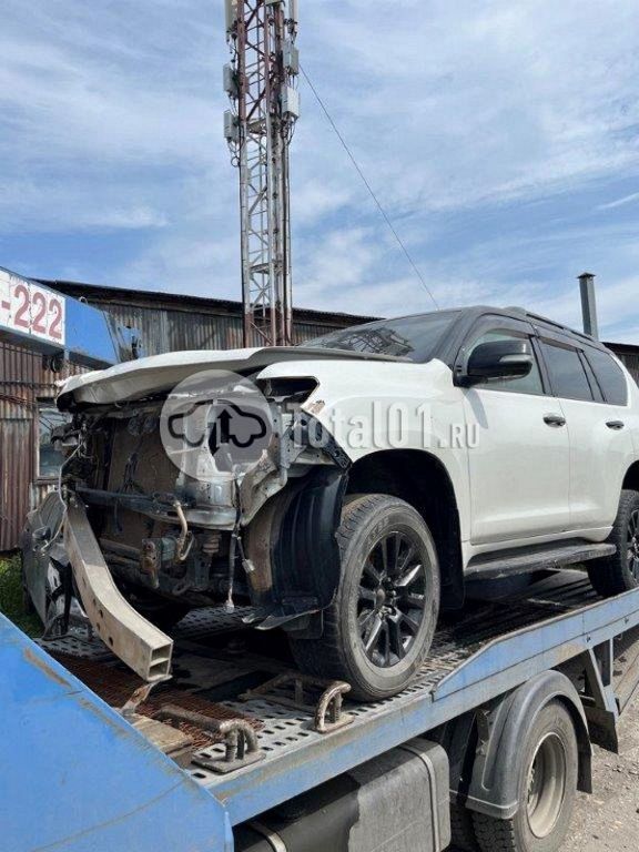 Фото Toyota Land Cruiser 154