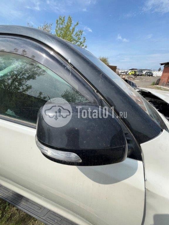 Фото Toyota Land Cruiser 166