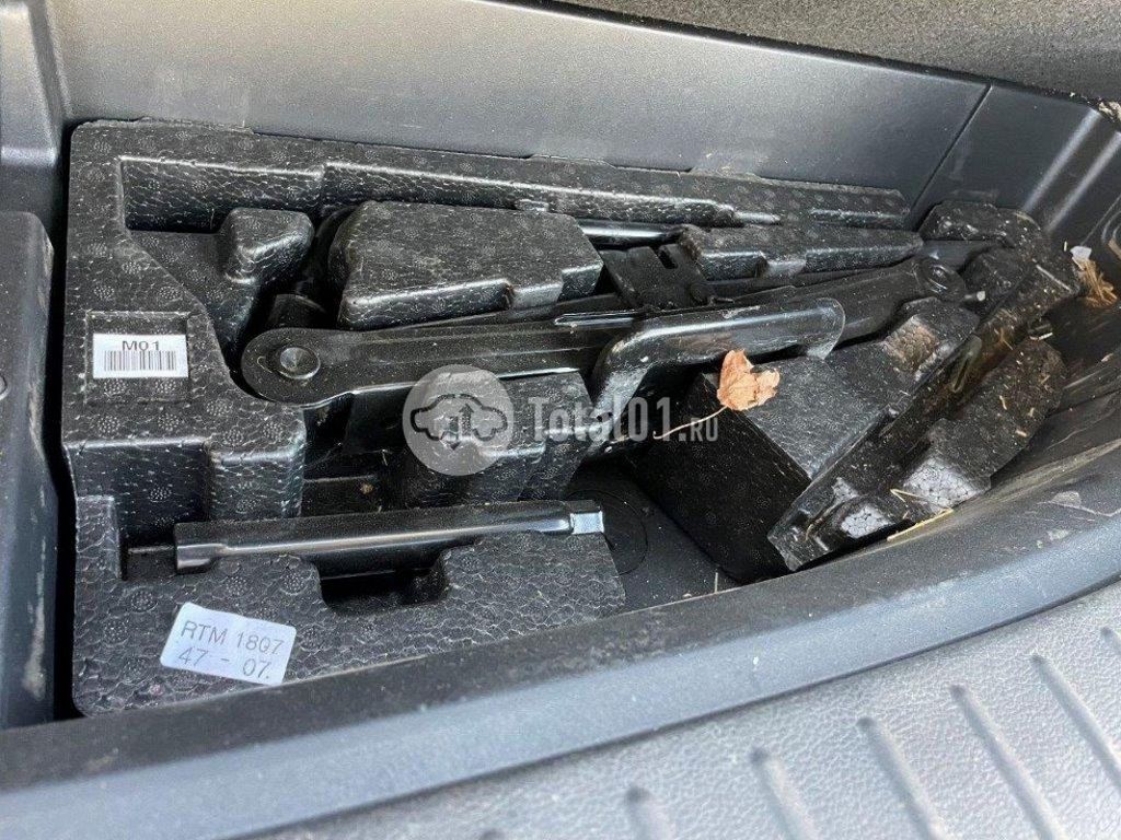 Фото Hyundai Santa Fe 44