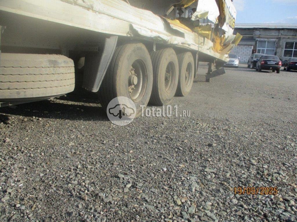 Фото Schmitz Cargobull SKO 32