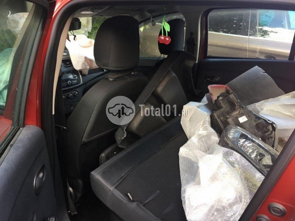 Фото Renault Sandero 22