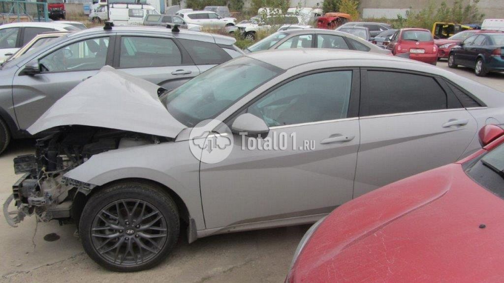 Фото Hyundai Elantra 14