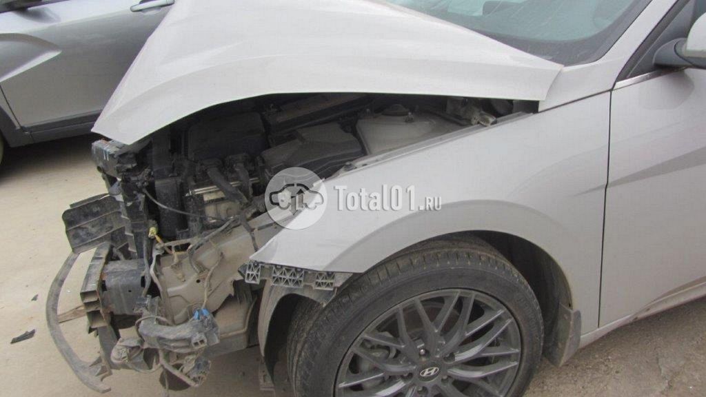 Фото Hyundai Elantra 20