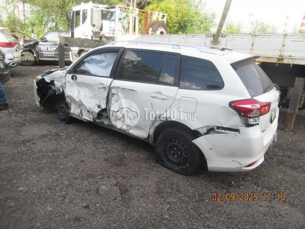 Фото Toyota Corolla Fielder 14