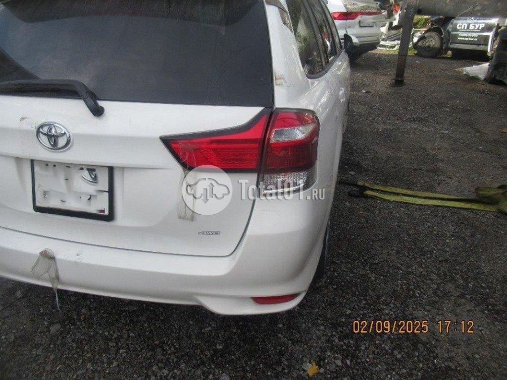 Фото Toyota Corolla Fielder 126