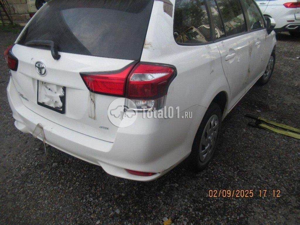 Фото Toyota Corolla Fielder 128